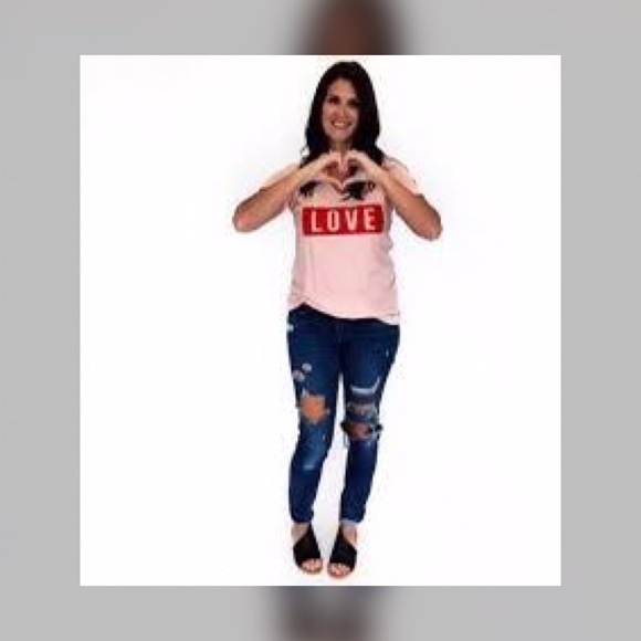 ❤️ Graphic Tee V Neck Love pink red short sleeve - Picture 4 of 6